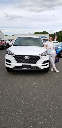 Hyundai Dealer «Danbury Hyundai», reviews and photos, 102 Federal Rd, Danbury, CT 06810, USA