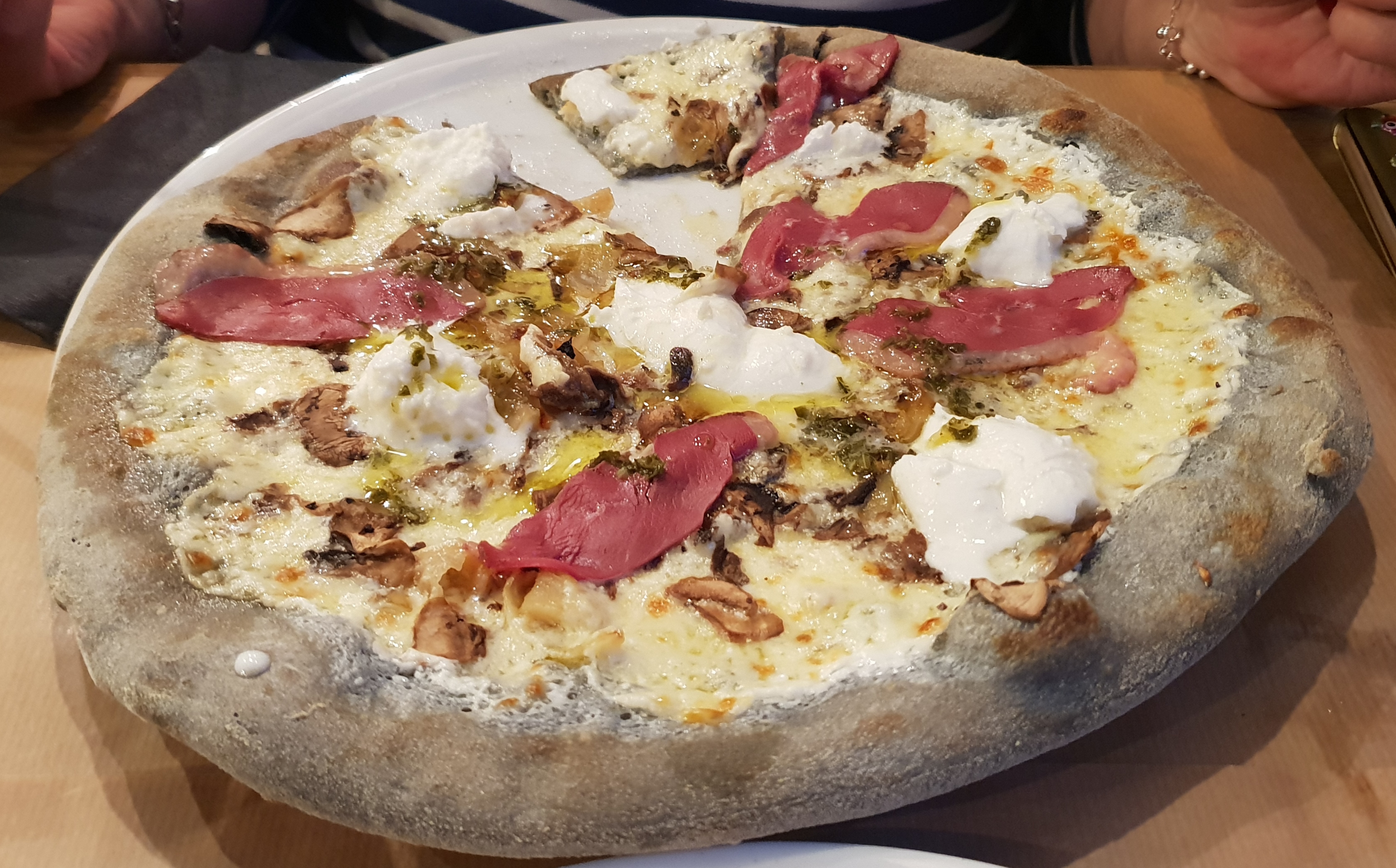 Photo n° 1 de l'avis de Zazou. fait le 12/05/2019 à 17:31