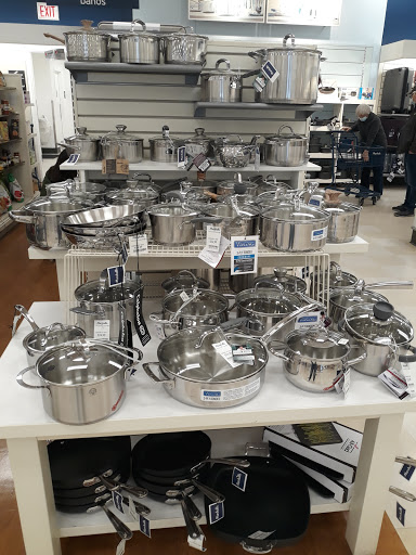 Department Store «Marshalls», reviews and photos, 2544 N Narragansett Ave, Chicago, IL 60707, USA