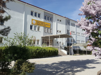 Turgut Özal Kız Anadolu İmam Hatip Lisesi