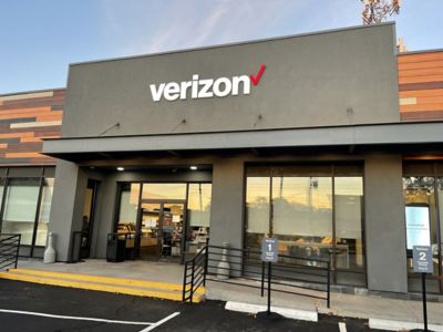 Cell Phone Store «Verizon», reviews and photos, 469 Congaree Rd, Greenville, SC 29607, USA