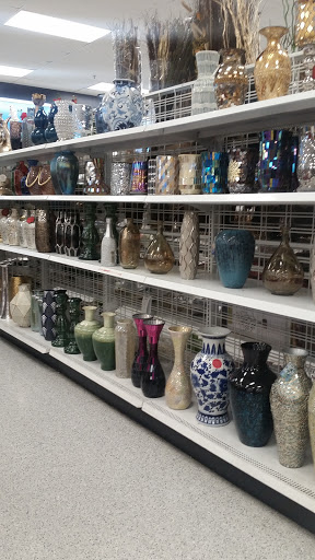 Clothing Store «Ross Dress for Less», reviews and photos, 1955 W Craig Rd, North Las Vegas, NV 89032, USA