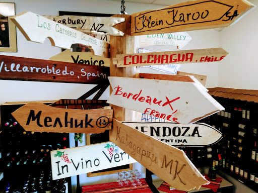 Gourmet Grocery Store «Old World Market», reviews and photos, 2800 Davis Blvd #103, Naples, FL 34104, USA