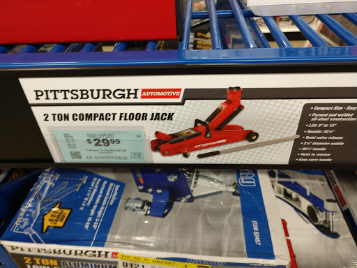 Hardware Store «Harbor Freight Tools», reviews and photos, 990 N Court St, Medina, OH 44256, USA