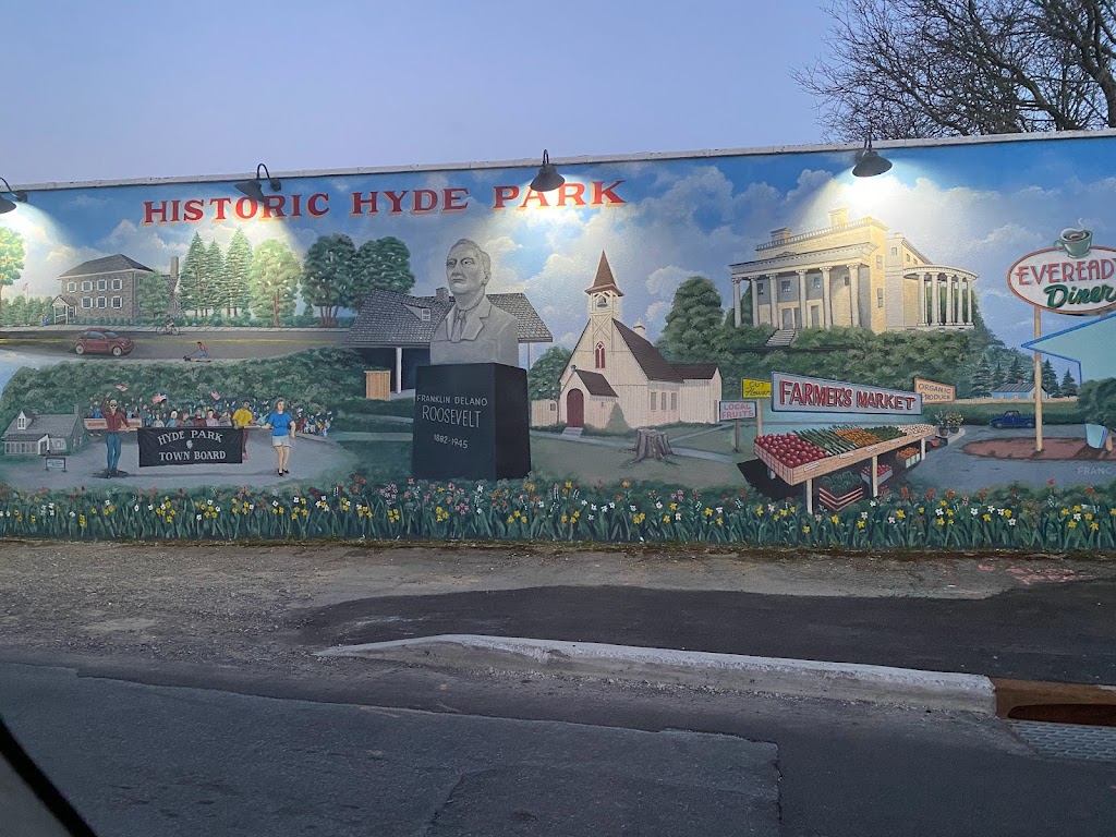 Hyde Park Pizza 12538