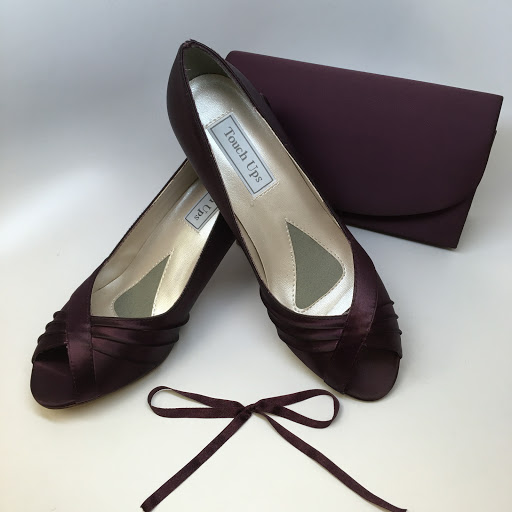 Shoe Store «Signature Shoes», reviews and photos, 271 Westwood Ave, Westwood, NJ 07675, USA