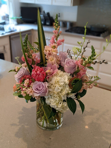 Florist «Mercer Island Florist», reviews and photos, 3006 78th Ave SE, Mercer Island, WA 98040, USA