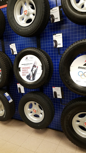 Tire Shop «Firestone Complete Auto Care», reviews and photos, 17001 Torrence Ave, Lansing, IL 60438, USA