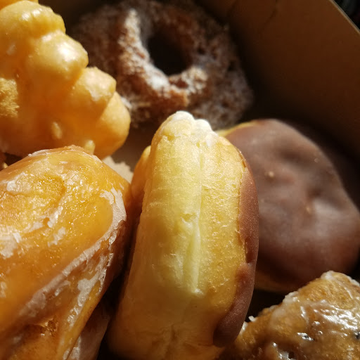 Donut Shop «Doughnut Pantry», reviews and photos, 14600 Madison Ave, Lakewood, OH 44107, USA