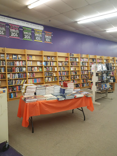 Used Book Store «Used Book Superstore», reviews and photos, 256 Cambridge St, Burlington, MA 01803, USA