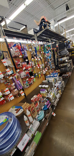 Pet Supply Store «Pet Supplies Plus», reviews and photos, 860 Sunbury Rd, Delaware, OH 43015, USA