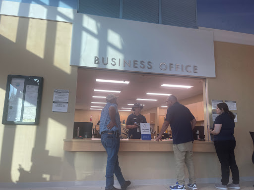 Used Car Dealer «CarMax», reviews and photos, 14920 N Nebraska Ave, Tampa, FL 33613, USA