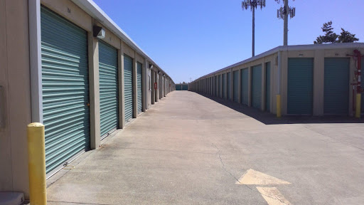 Self-Storage Facility «Life Storage», reviews and photos, 8960 Calvine Rd, Elk Grove, CA 95624, USA