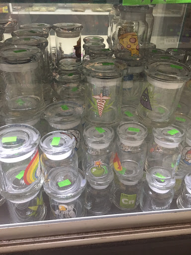 Tobacco Shop «Sky High Smoke Shop», reviews and photos, 33 W Southern Ave, Tempe, AZ 85282, USA