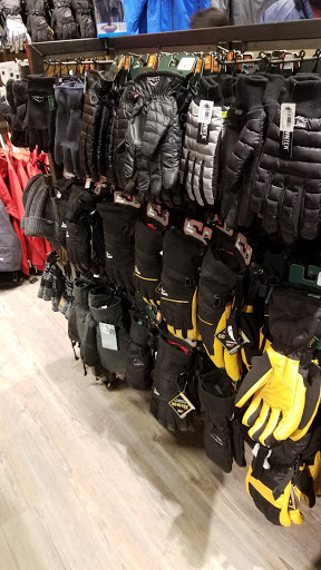 Clothing Store «L.L. Bean», reviews and photos, 5901 E Galbraith Rd #110, Cincinnati, OH 45236, USA