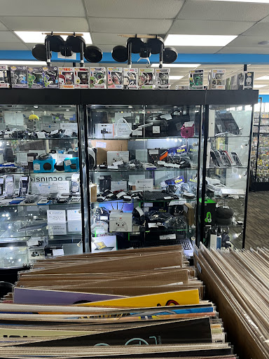 Video Store «Disc Replay Movies Music & Games», reviews and photos, 5892 82nd St, Indianapolis, IN 46250, USA