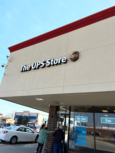Shipping and Mailing Service «The UPS Store», reviews and photos, 7301 W 25th St, North Riverside, IL 60546, USA