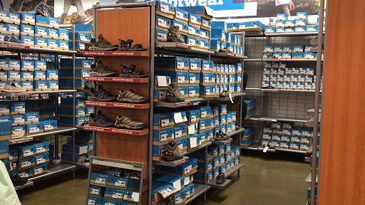 Sportswear Store «Columbia Sportswear Outlet Store», reviews and photos, 100 Citadel Dr #636, Commerce, CA 90040, USA