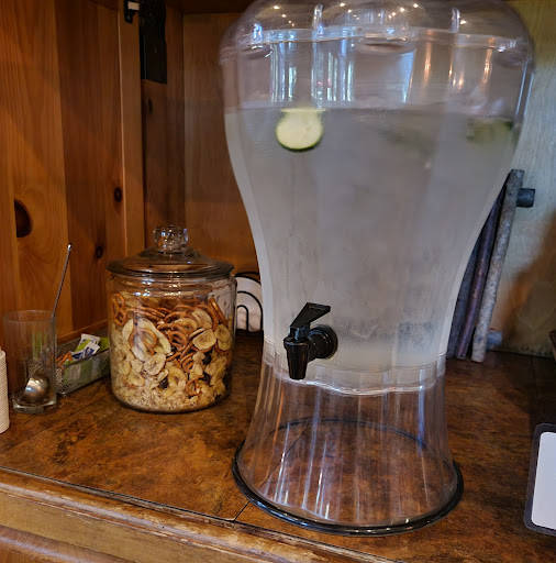 Day Spa «TallGrass Aveda Spa & Salon», reviews and photos, 997 Upper Bear Creek Rd, Evergreen, CO 80439, USA