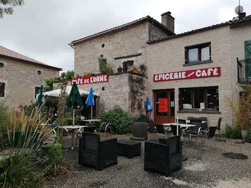 Café De L'orme à Vaylats