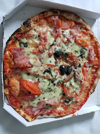Plats et boissons du Pizzeria Melusine _ Pizzas à Sainte-Luce-sur-Loire - n°1