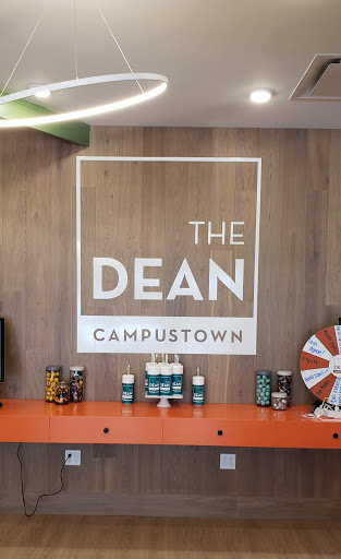 Sign Shop «FASTSIGNS», reviews and photos, 313 N Mattis Ave #114, Champaign, IL 61821, USA