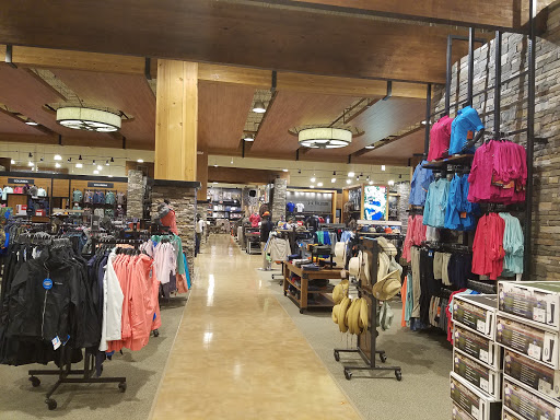 Outdoor Sports Store «Field & Stream», reviews and photos, 1510 Polaris Pkwy B, Columbus, OH 43240, USA