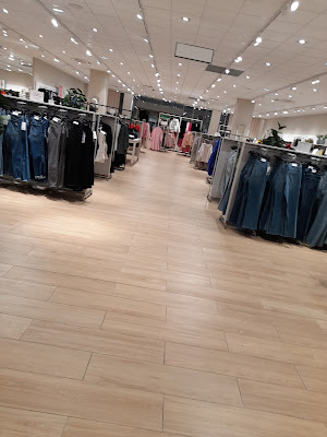 H & M à Saint-Étienne
