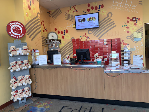 Gift Shop «Edible Arrangements», reviews and photos, 204 Main St, New Britain, CT 06051, USA
