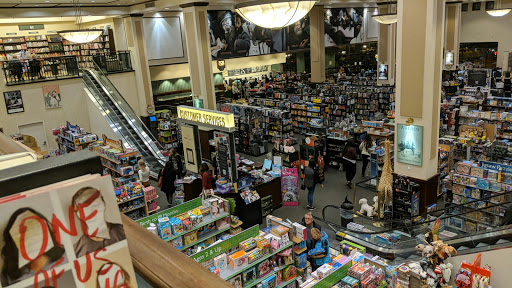 Barnes & Noble image