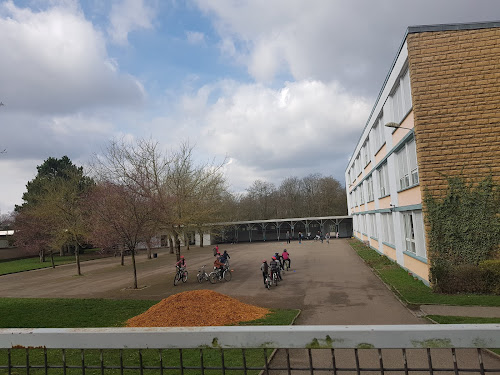 École Primaire à Metz
