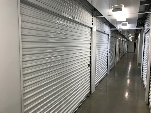 Storage Facility «Extra Space Storage», reviews and photos, 975 F St, West Sacramento, CA 95605, USA