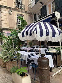 Atmosphère du Restaurant Aux Pigeons Blancs à Saint-Jean-de-Luz - n°5