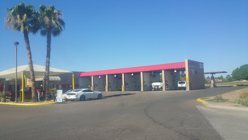 Weiss Guys Express Wash and Self Serve Car and Dog Wash en Peoria