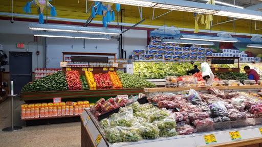 Grocery Store «La Rosita Grocery Store», reviews and photos, 500 North Ave, Glendale Heights, IL 60139, USA