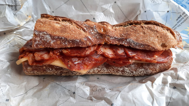 Opiniones de La Resistance Boulangerie Carrasco en Nueva Helvecia - Panadería