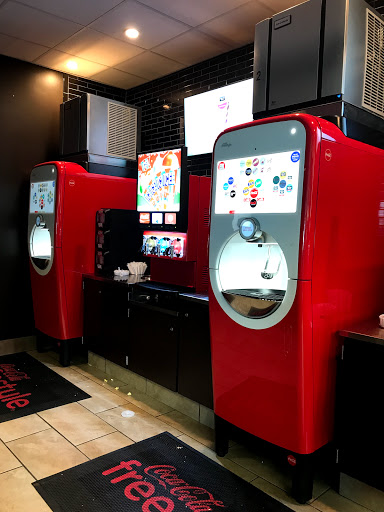 Movie Theater «College Point Multiplex Cinemas», reviews and photos, 2855 Ulmer St, Flushing, NY 11354, USA