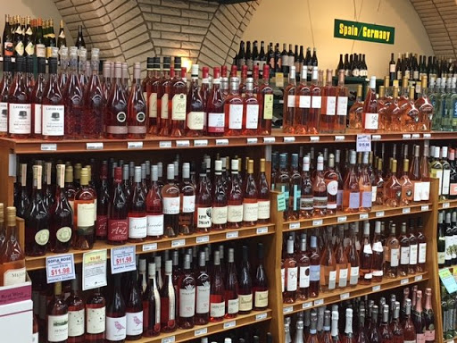 Liquor Store «Savway Liquors», reviews and photos, 3821 York Rd, Oak Brook, IL 60523, USA