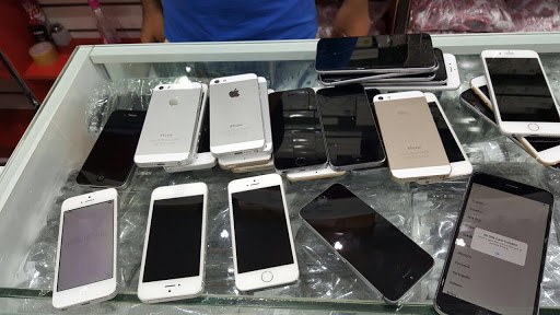 Cell Phone Store «Cell Repair», reviews and photos, 12579 Richmond Ave, Houston, TX 77082, USA