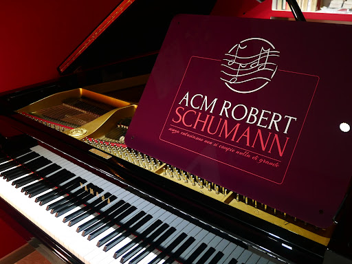 A.C.M. Robert Schumann