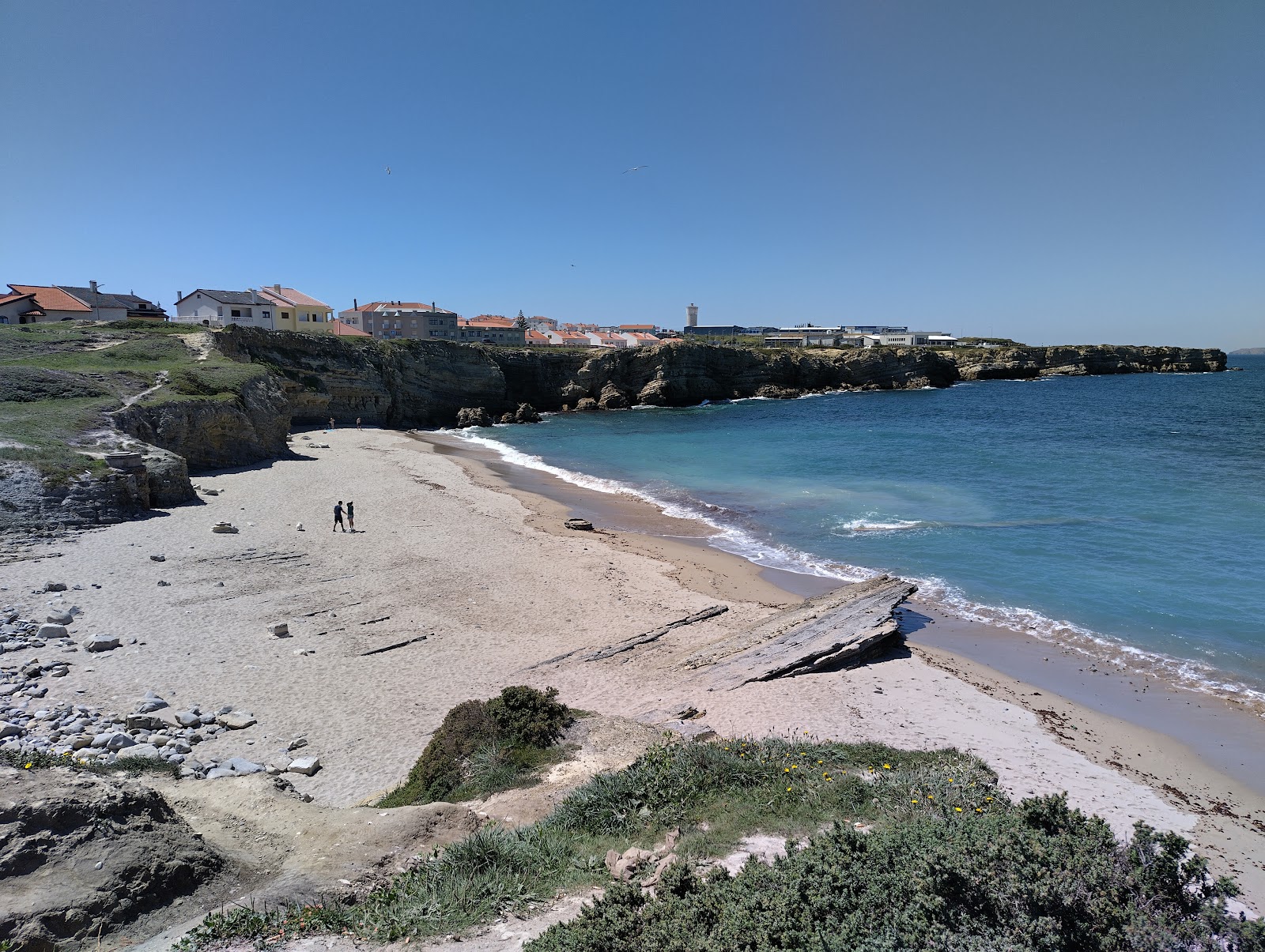 Foto von Praia do Portinho da Areia do Norte mit beiger sand Oberfläche