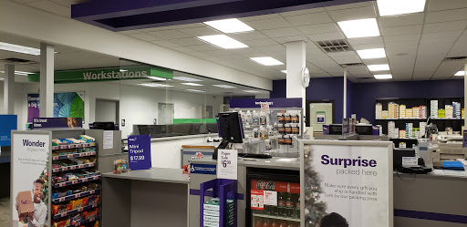 FedEx Office Print & Ship Center, 3201 W Airport Fwy Suite 100, Irving, TX 75062, USA, 