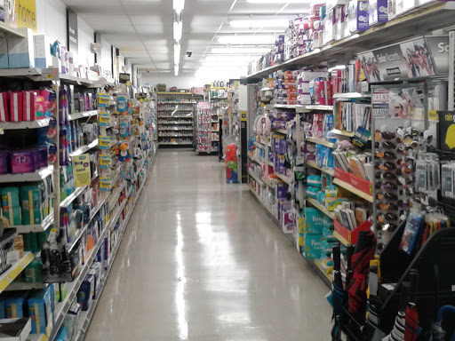 Home Goods Store «Dollar General», reviews and photos, 1901 W Camelback Rd, Phoenix, AZ 85015, USA