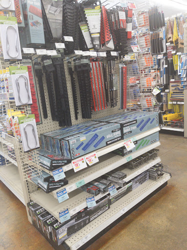 Hardware Store «Harbor Freight Tools», reviews and photos, 356 S Broadway STE 3, Salem, NH 03079, USA