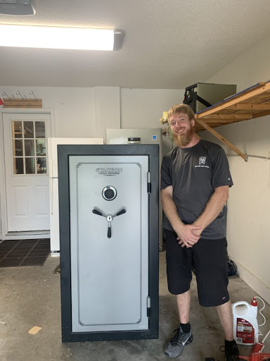 Moving and Storage Service «Two Men and a Truck», reviews and photos, 854 Kingswood Dr, Conway, SC 29526, USA