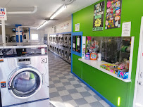 Clean & Green tailors and cleaners - Photo 4 - Car repair in Phoenix, AZ, Glendale