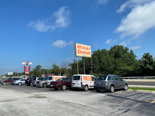 Donut Shop «Mister Donut», reviews and photos, 2720 Grovelin St # A, Godfrey, IL 62035, USA