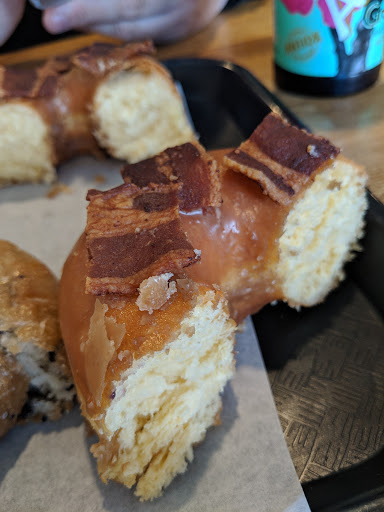 Donut Shop «Twisted Donuts & Coffee», reviews and photos, 1243 Noriega St, San Francisco, CA 94122, USA