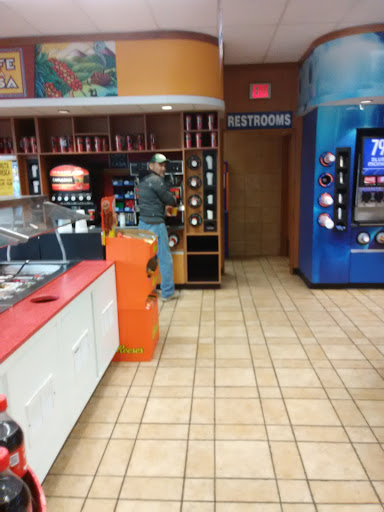 Convenience Store «Stripes», reviews and photos, 2013 S Bridge St, Brady, TX 76825, USA