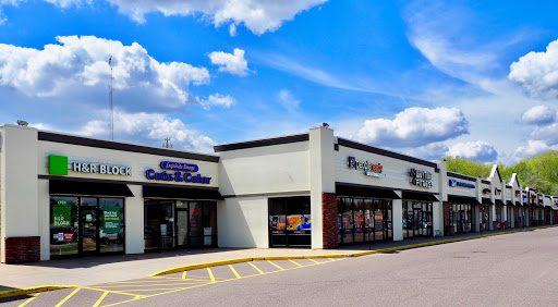 Shopping Mall «Signal Hills Shopping Center», reviews and photos, 1225 S Robert St, West St Paul, MN 55118, USA